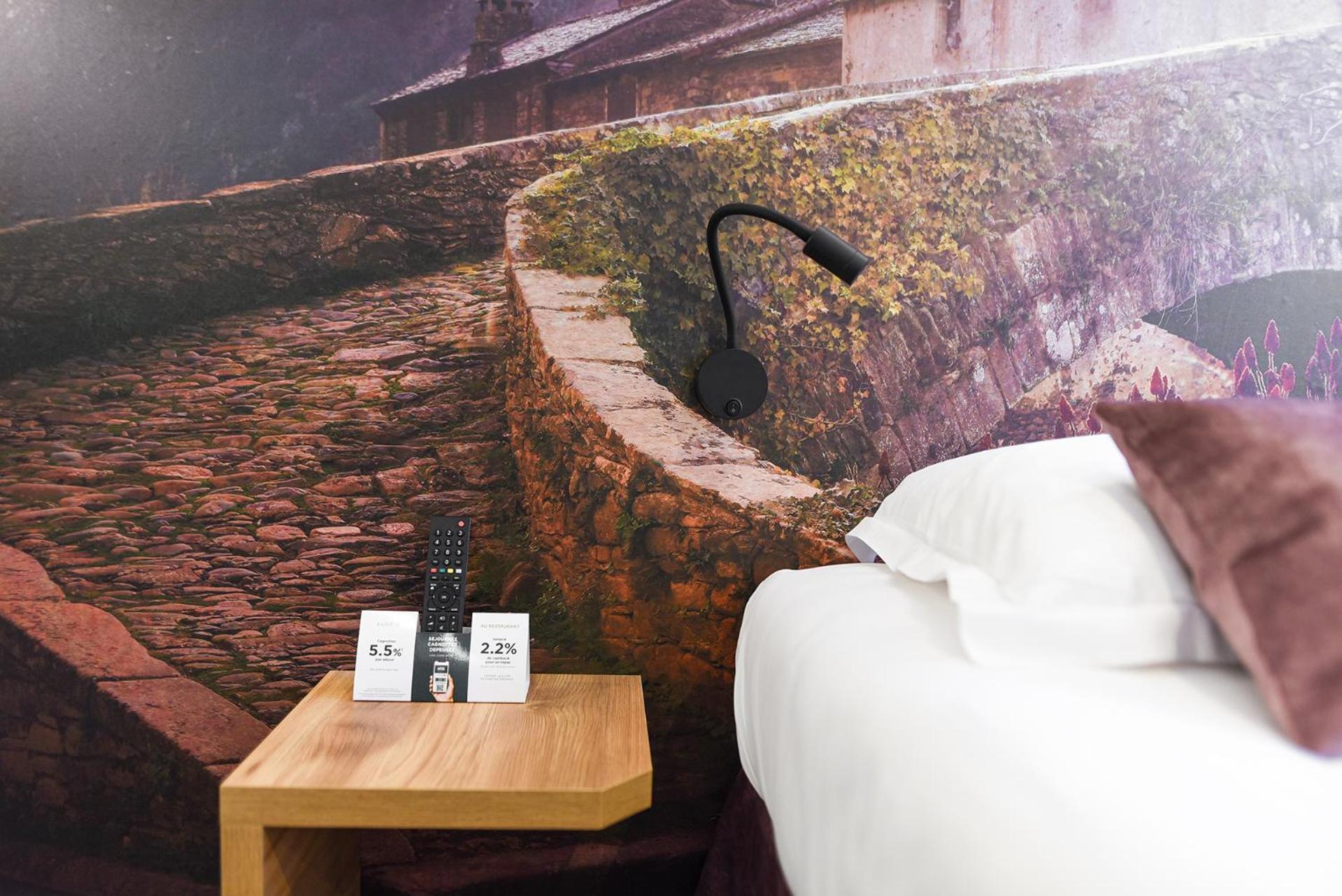 Brousse-le-Chateau Hotel Restaurant Le Relays Du Chasteau - Logis Hotel מראה חיצוני תמונה