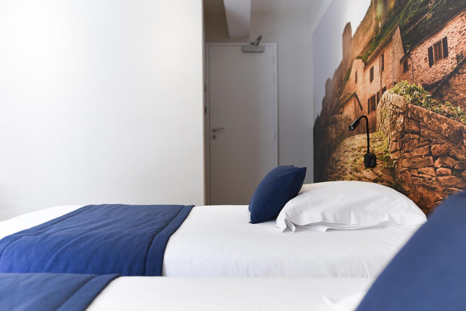 Brousse-le-Chateau Hotel Restaurant Le Relays Du Chasteau - Logis Hotel מראה חיצוני תמונה