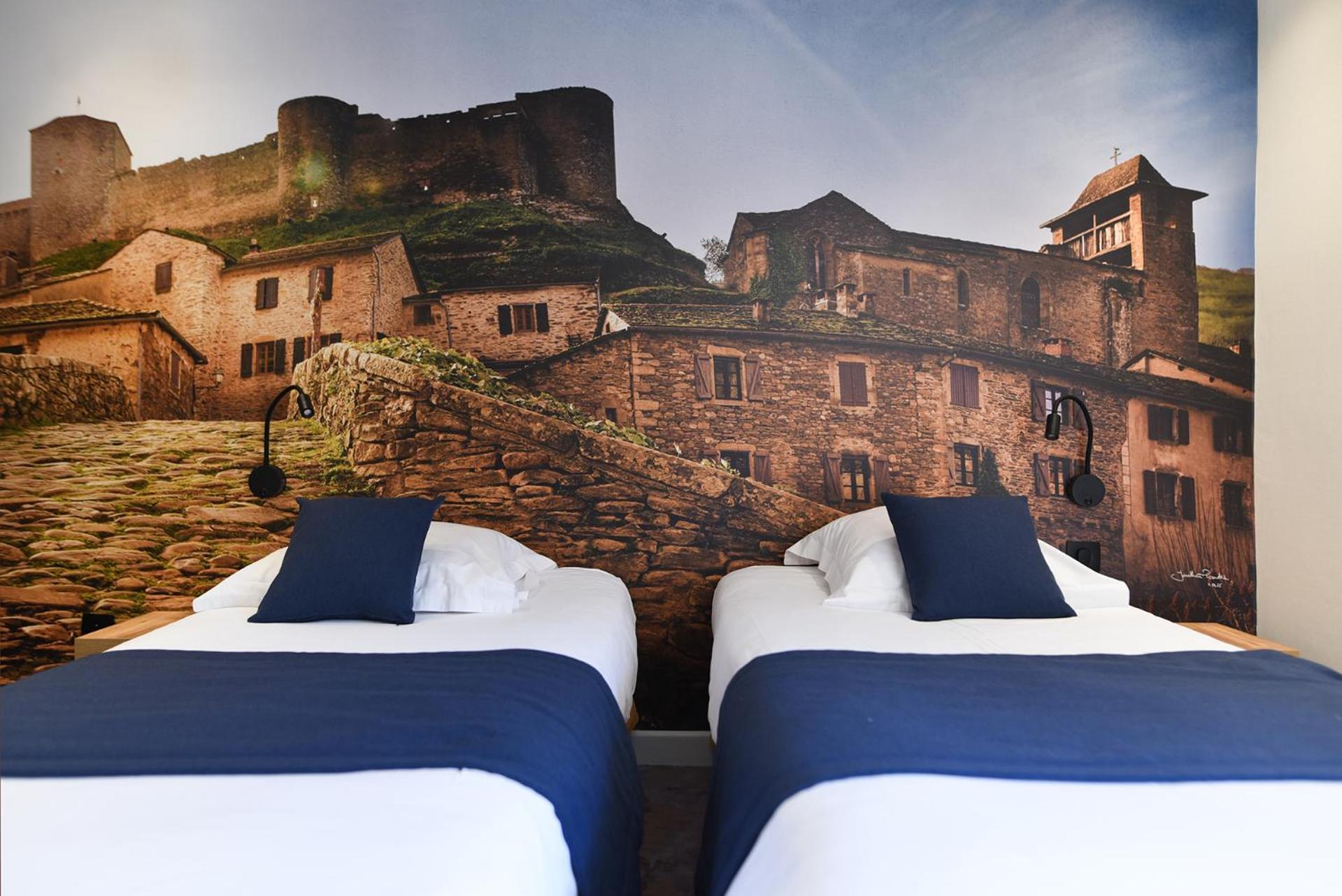 Brousse-le-Chateau Hotel Restaurant Le Relays Du Chasteau - Logis Hotel מראה חיצוני תמונה