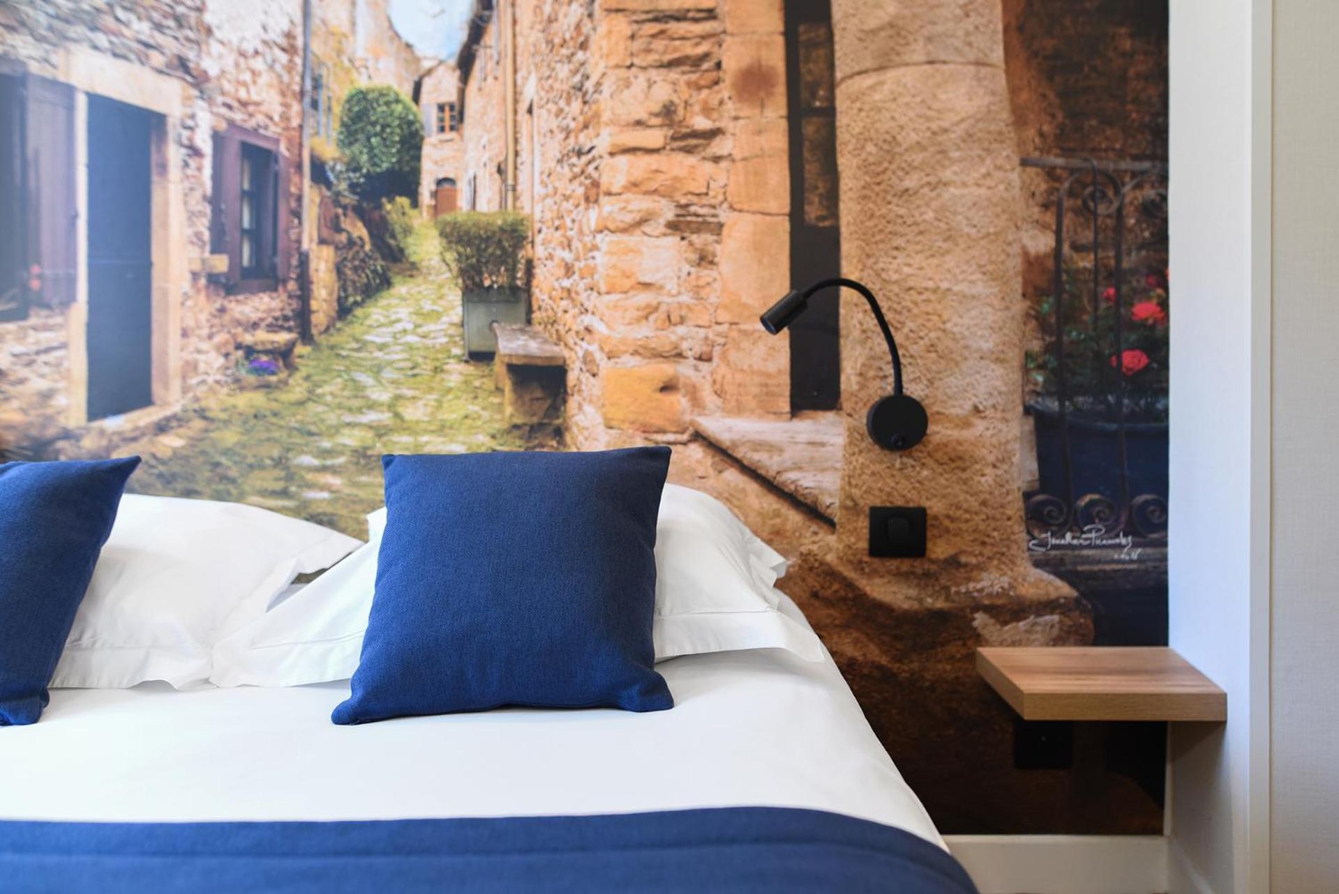 Brousse-le-Chateau Hotel Restaurant Le Relays Du Chasteau - Logis Hotel מראה חיצוני תמונה